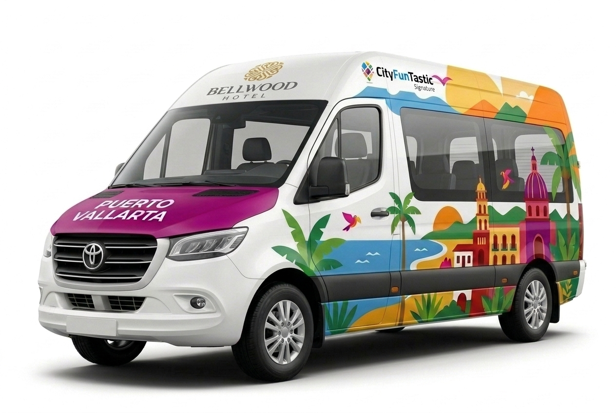 Mercedes-Benz Sprinter personalizada para una operación CityFunTastic Signature de un hotel en Puerto Vallarta.